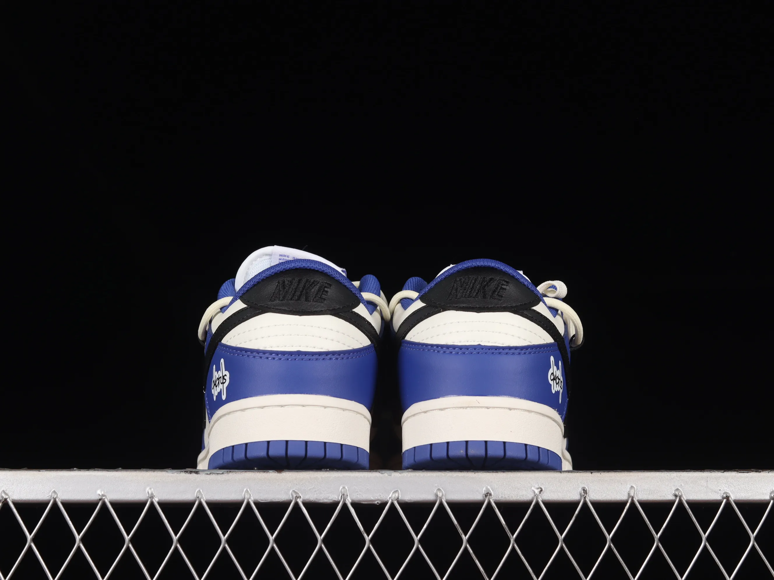 All Categories Nk SB Dunk Series Nk SB Dunk Low Low-top Sneakers Nk Dunk Low White Blue Customized Deconstructed Strap Dip-Dye Casual Sneakers DD1503-119